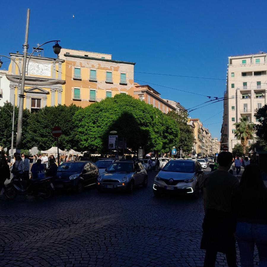 شقة Piazza Carita' Centro Storico نابولي المظهر الخارجي الصورة