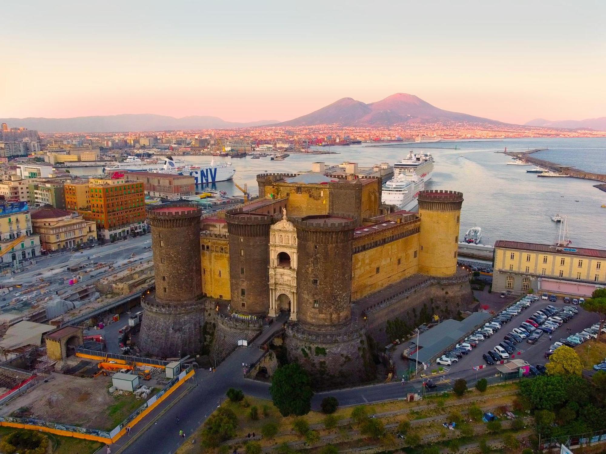 شقة Piazza Carita' Centro Storico نابولي المظهر الخارجي الصورة