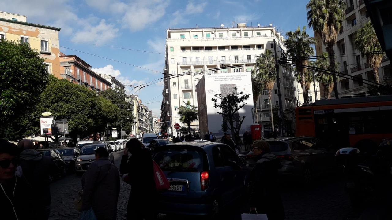 شقة Piazza Carita' Centro Storico نابولي المظهر الخارجي الصورة